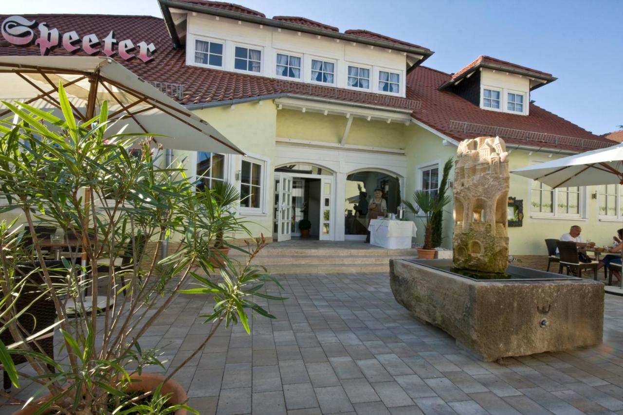 Hotel Speeter, Weisenheim am Berg